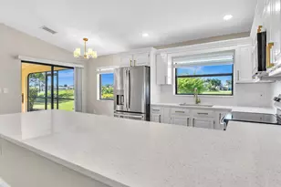 2627 Emerald Way N, Deerfield Beach, FL 33442 - Photo 5