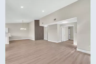 2627 Emerald Way N, Deerfield Beach, FL 33442 - Photo 17