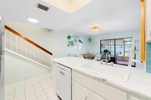 839 Camelia Ln, Vero Beach, FL 32963 - Photo 9
