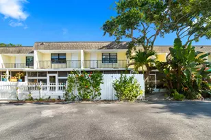 839 Camelia Ln, Vero Beach, FL 32963 - Photo 9