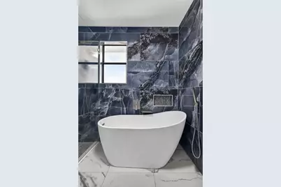 1055 NW 18th Avenue, Delray Beach, FL 33445 - Photo 23