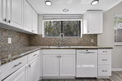 1055 NW 18th Avenue, Delray Beach, FL 33445 - Photo 15