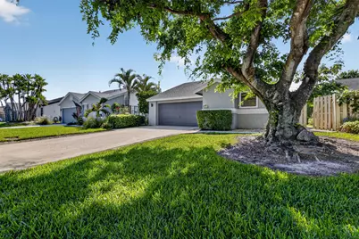 1055 NW 18th Avenue, Delray Beach, FL 33445 - Photo 1