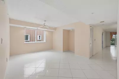 7649 E Granville Drive #301, Tamarac, FL 33321 - Photo 11