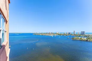 2640 Lake Shore Dr, Riviera Beach, FL 33404 - Photo 25