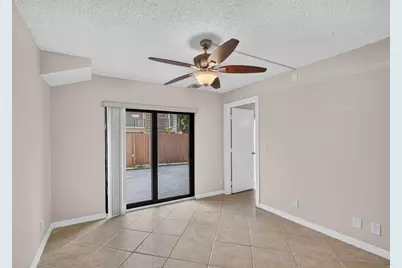 744 Springdale Circle, Palm Springs, FL 33461 - Photo 19