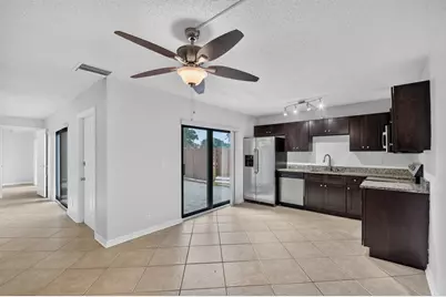 744 Springdale Circle, Palm Springs, FL 33461 - Photo 15