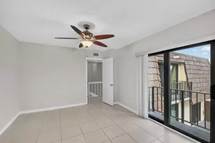 744 Springdale Cir, Palm Springs, FL 33461 - Photo 23