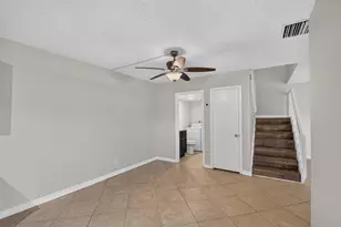 744 Springdale Cir, Palm Springs, FL 33461 - Photo 11