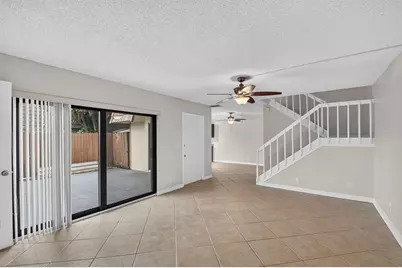 744 Springdale Circle, Palm Springs, FL 33461 - Photo 19