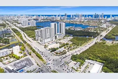 16375 Biscayne Boulevard, North Miami Beach, FL 33160 - Photo 7