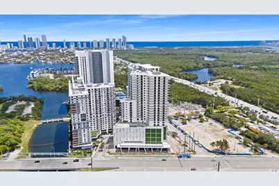 16375 Biscayne Boulevard, North Miami Beach, FL 33160 - Photo 3