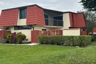 3896 Victoria Dr, West Palm Beach, FL 33406 - Photo 1