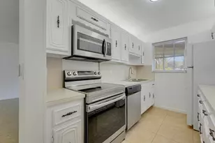 1142 W Circle Ter Terrace W, Delray Beach, FL 33445 - Photo 13