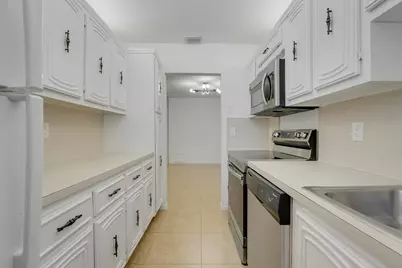 1142 W Circle Ter Terrace W #C, Delray Beach, FL 33445 - Photo 15