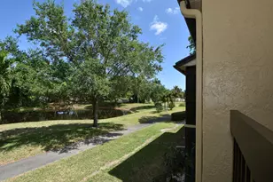 5087 Oakhill Ln, Delray Beach, FL 33484 - Photo 11