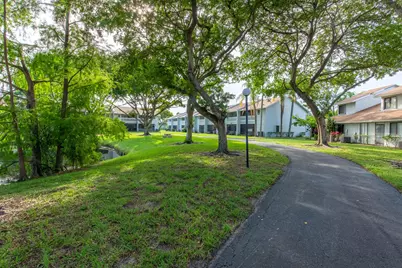 1599 Woodbridge Lakes Circle, West Palm Beach, FL 33406 - Photo 29