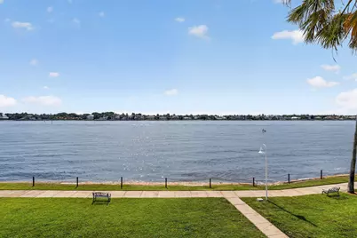 180 Yacht Club Way #304, Hypoluxo, FL 33462 - Photo 11