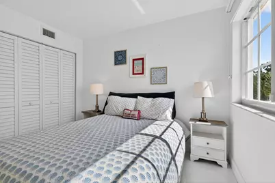 180 Yacht Club Way #304, Hypoluxo, FL 33462 - Photo 21