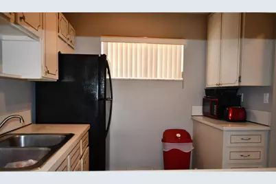 2721 N Garden Dr Drive N #202, Lake Worth, FL 33461 - Photo 11