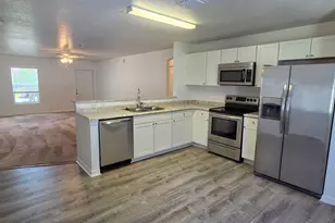 2135 SW 19th Ave Ave SW, Vero Beach, FL 32962 - Photo 3
