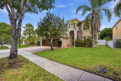 16918 SW 16th Street, Pembroke Pines, FL 33027 - Photo 3