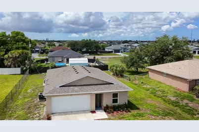 26 NE 12th Terrace, Cape Coral, FL 33909 - Photo 3