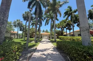 692 W Palm Aire Dr, Pompano Beach, FL 33069 - Photo 45