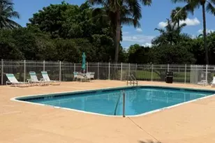 692 W Palm Aire Dr, Pompano Beach, FL 33069 - Photo 49
