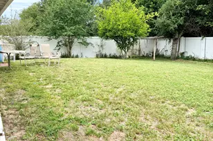 2408 Sandridge Cir, Eustis, FL 32726 - Photo 21
