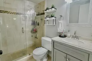 1104 Green Pine Blvd, West Palm Beach, FL 33409 - Photo 9