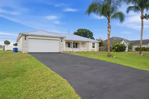 1051 SW Du Bois Ave, Port Saint Lucie, FL 34953 - Photo 1