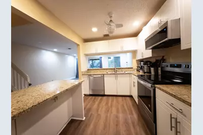 2011 E Discovery Cir E, Deerfield Beach, FL 33442 - Photo 15