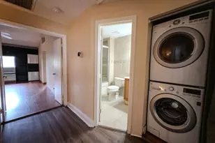 2011 E Discovery Cir E, Deerfield Beach, FL 33442 - Photo 29