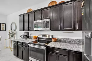 10139 Wellington Parc Dr, Wellington, FL 33449 - Photo 5