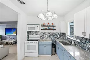 1219 N E St, Lake Worth, FL 33460 - Photo 5