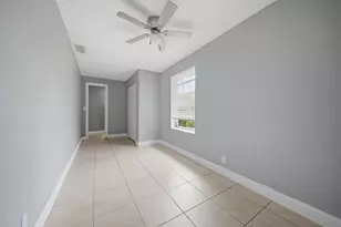 4681 SW 43rd Terrace, Dania Beach, FL 33314 - Photo 5