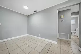4681 SW 43rd Terrace, Dania Beach, FL 33314 - Photo 17