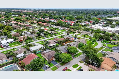 3857 NW 1st Place, Deerfield Beach, FL 33442 - Photo 35