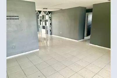 2400 NW 85th Avenue, Sunrise, FL 33322 - Photo 5