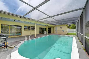 7211 NW 21st St, Sunrise, FL 33313 - Photo 13
