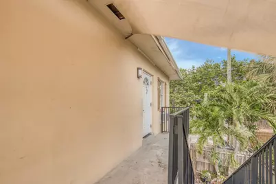 216 S Ocean Breeze #Upstairs, Lake Worth Beach, FL 33460 - Photo 11