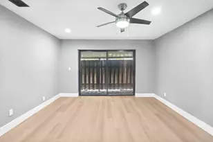 2146 Nova Village Dr, Davie, FL 33317 - Photo 23
