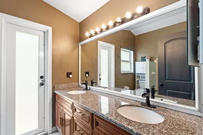 2696 NW 94th Avenue, Coral Springs, FL 33065 - Photo 17