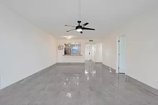 8301 Sands Point Blvd, Tamarac, FL 33321 - Photo 9