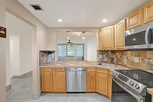 8301 Sands Point Blvd, Tamarac, FL 33321 - Photo 5