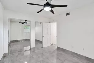 8301 Sands Point Blvd, Tamarac, FL 33321 - Photo 13