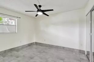 8301 Sands Point Blvd, Tamarac, FL 33321 - Photo 11
