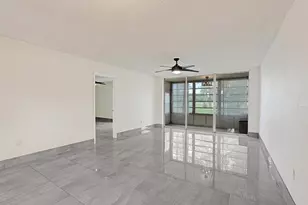 8301 Sands Point Blvd, Tamarac, FL 33321 - Photo 7