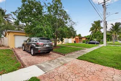 4390 NW 35th Avenue, Lauderdale Lakes, FL 33309 - Photo 3